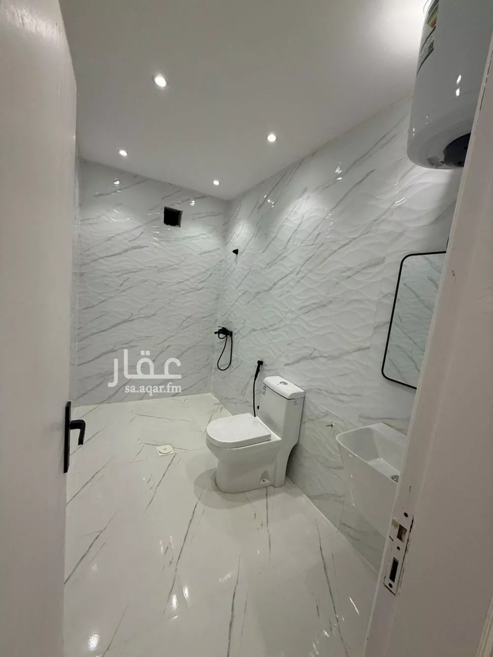 شقة 1 غرف في العارض 2