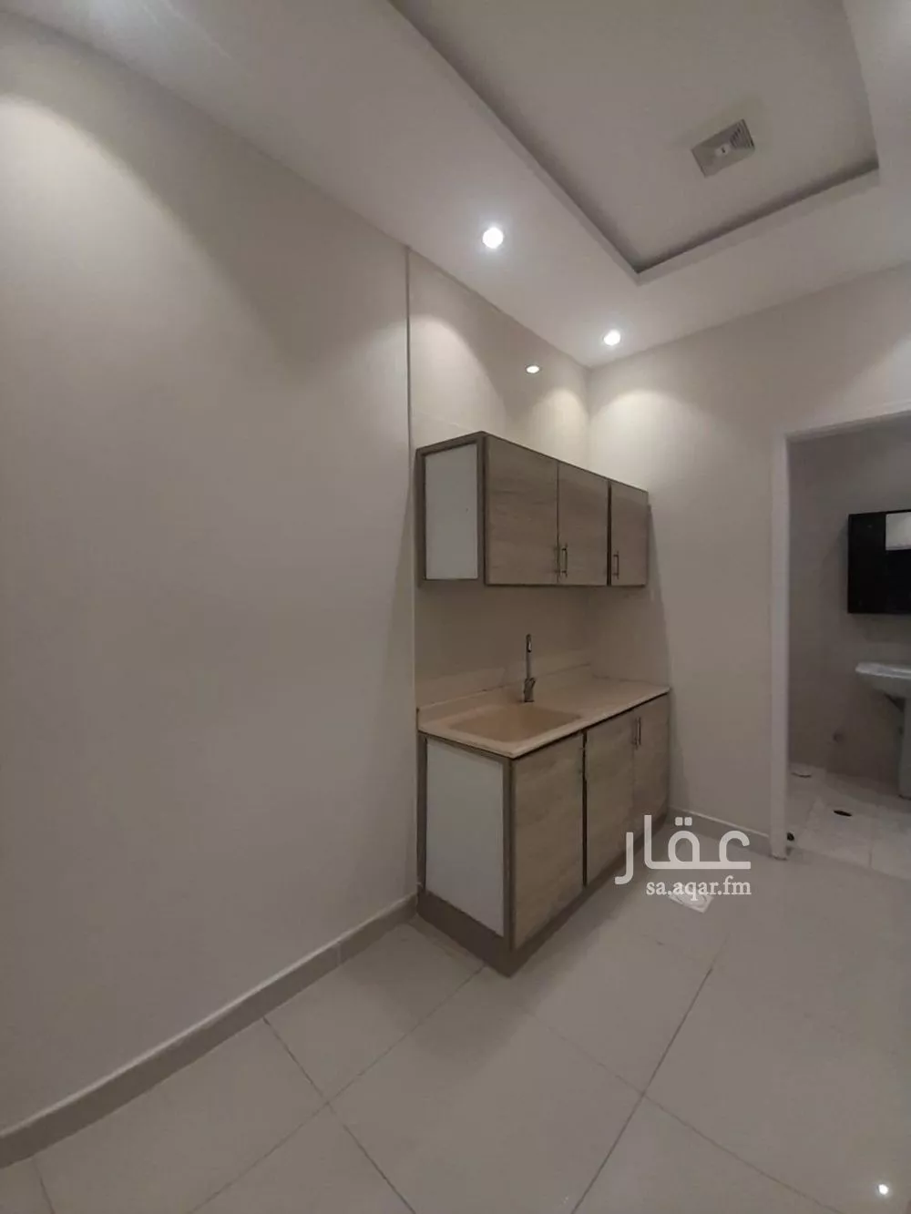 شقة 1 غرف في الروضة 3