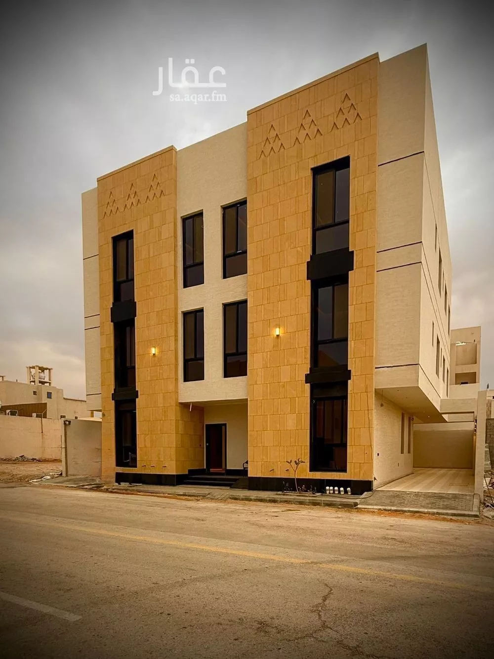 عمارة 117 م² في المهدية 3