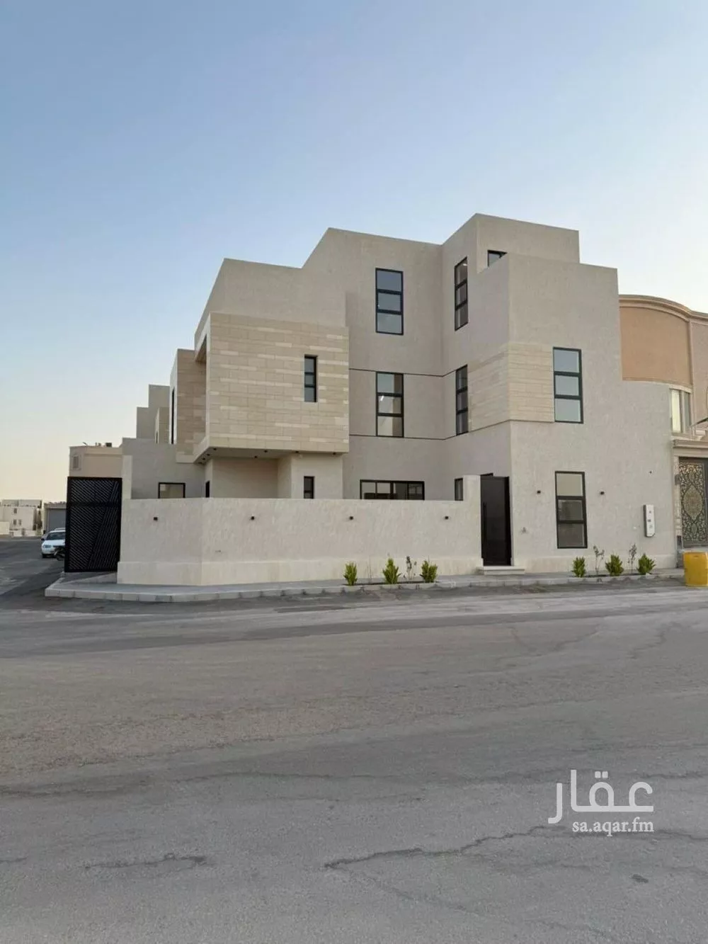 6 bedroom villa in Al Mahdiyyah 2