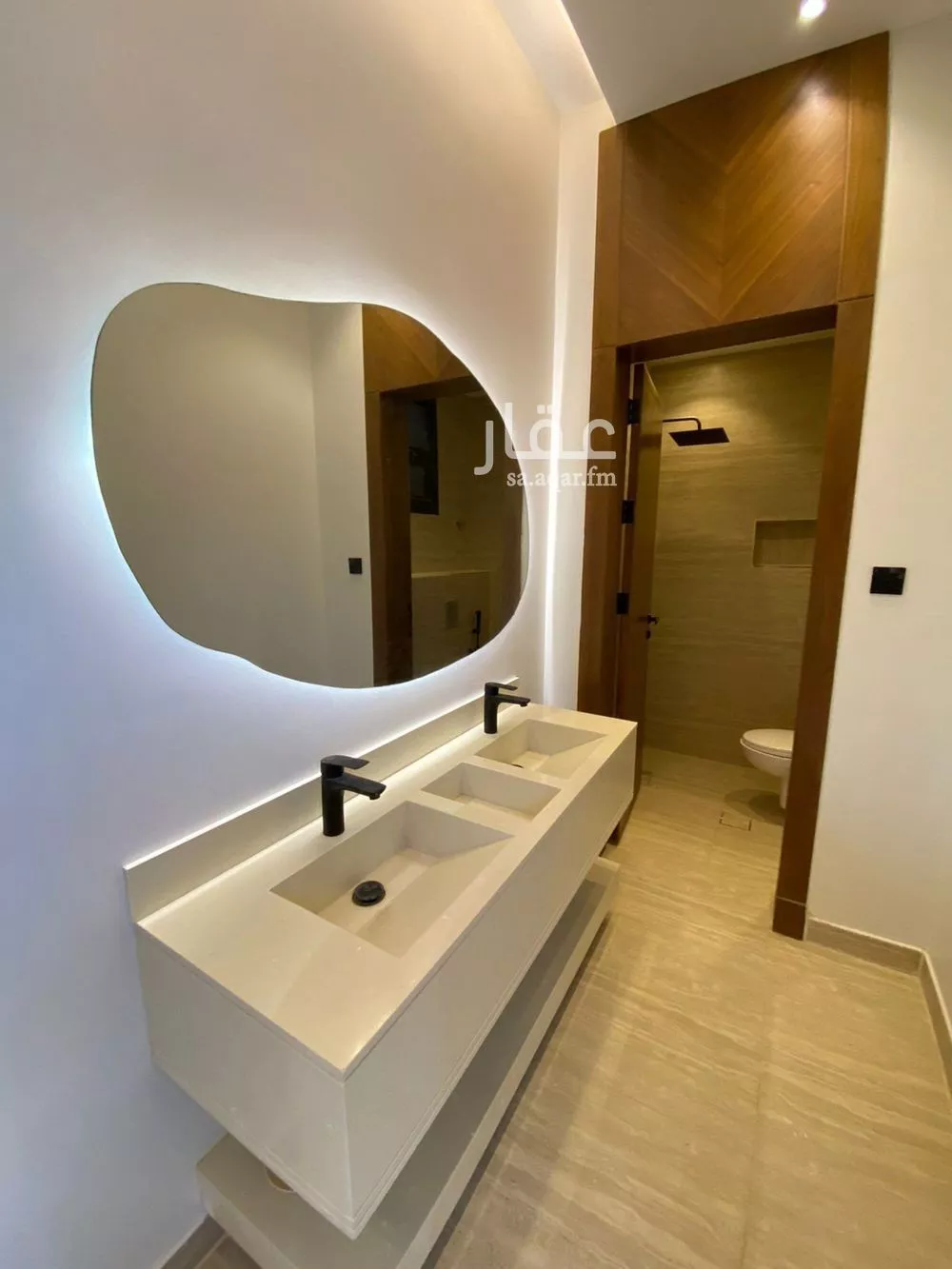 4 bedroom floor in Dhahrat Namar 1