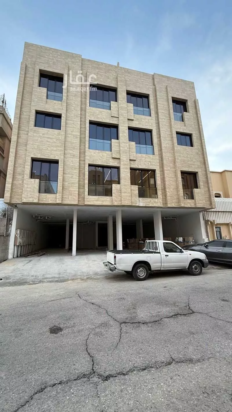 عمارة 348 م² في العقربية 3