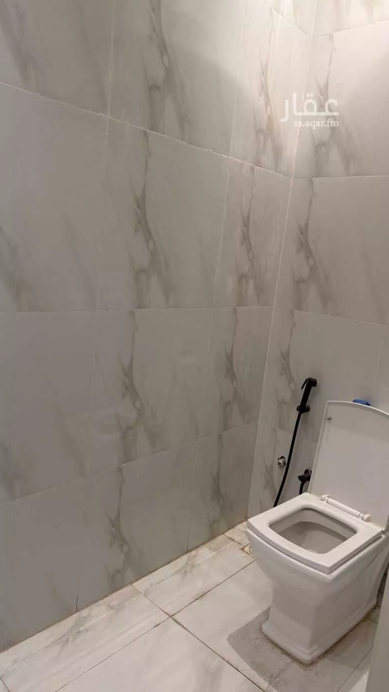 شقة 5 غرف في بدر 3