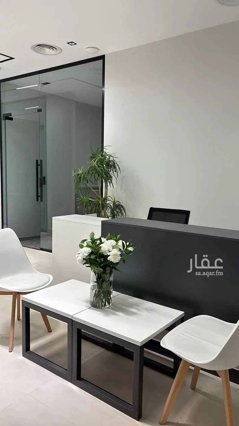 مكتب 320 م² في صلاح الدين 5