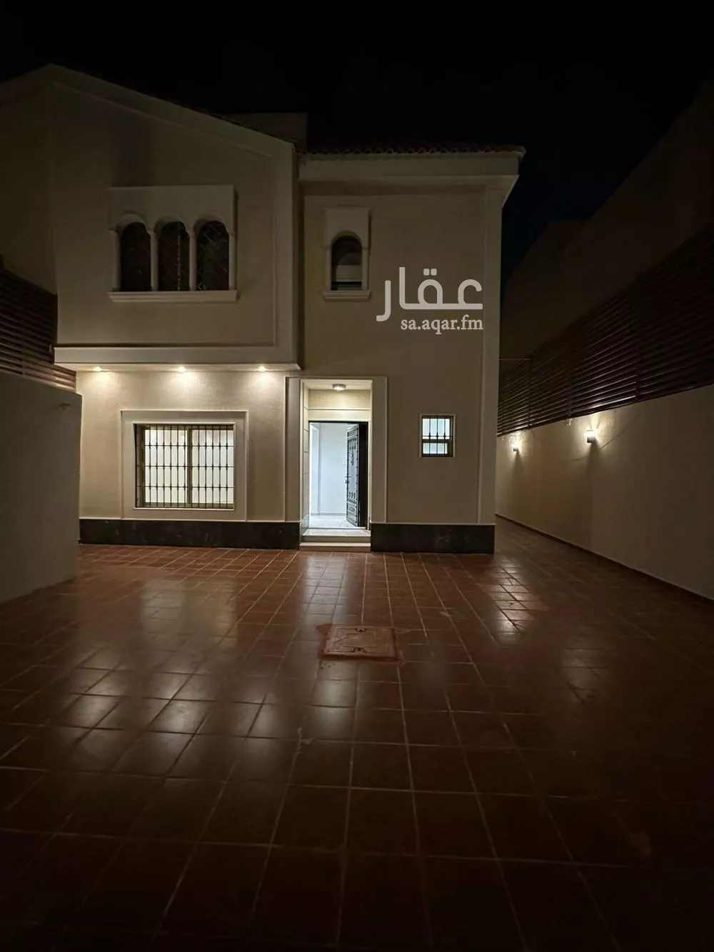 9 bedroom villa in Al Yasmin 1