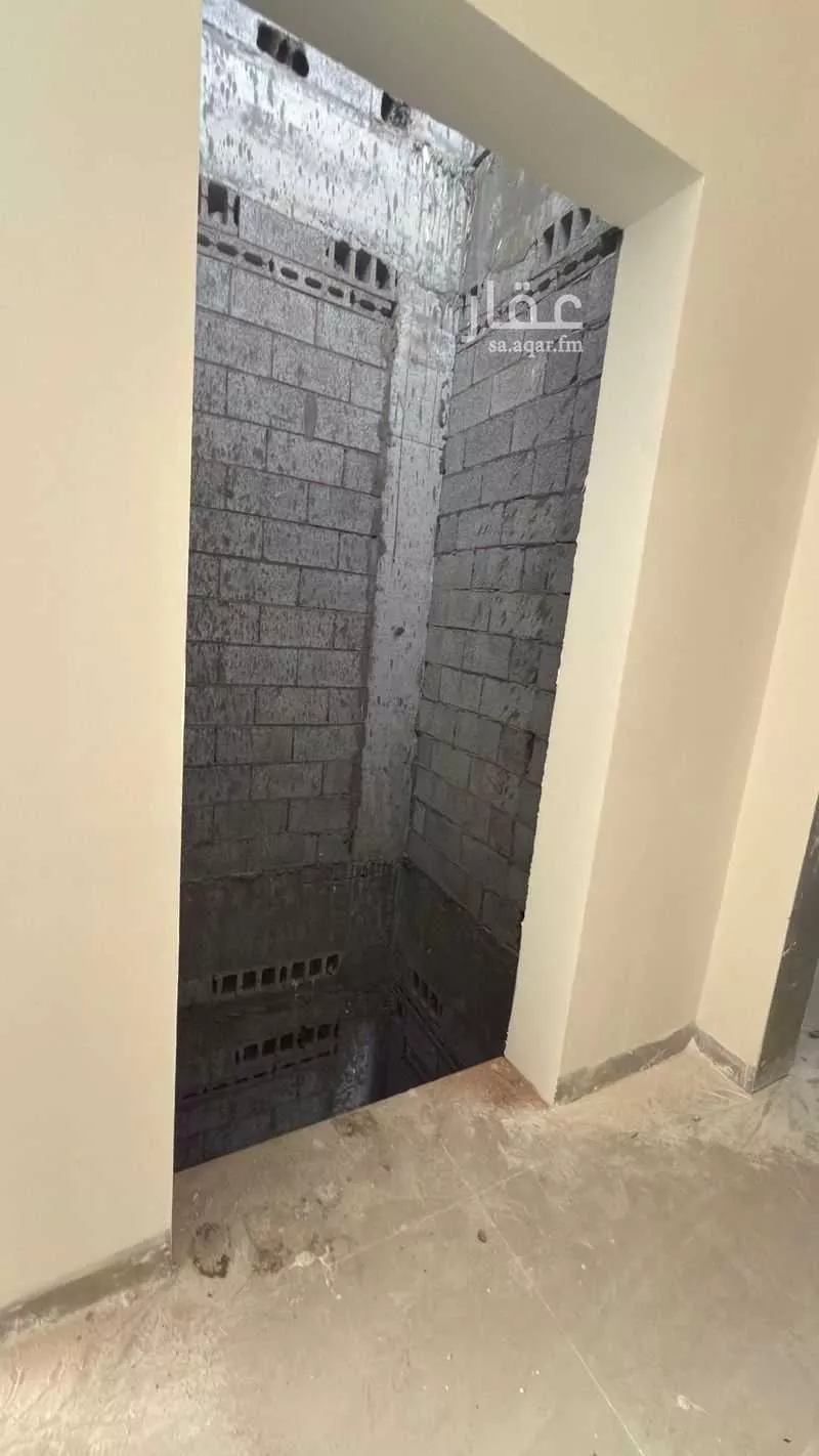 5 bedroom villa in Ash Shati Al Gharbi, Eastern Province 13