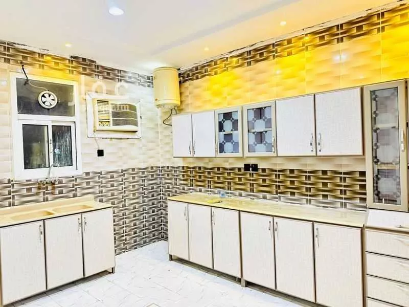 شقة 3 غرف في الرمال 3