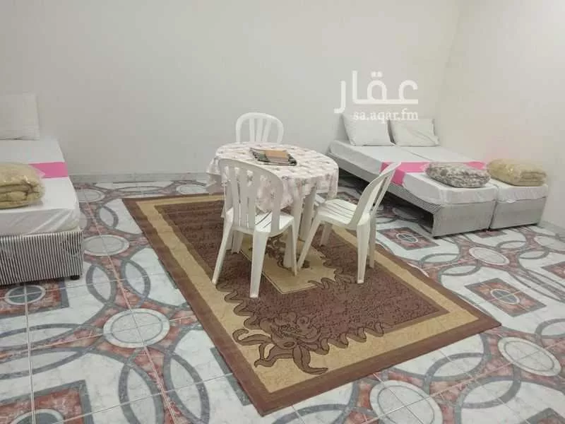 عمارة 420 م² في العزيزية 5