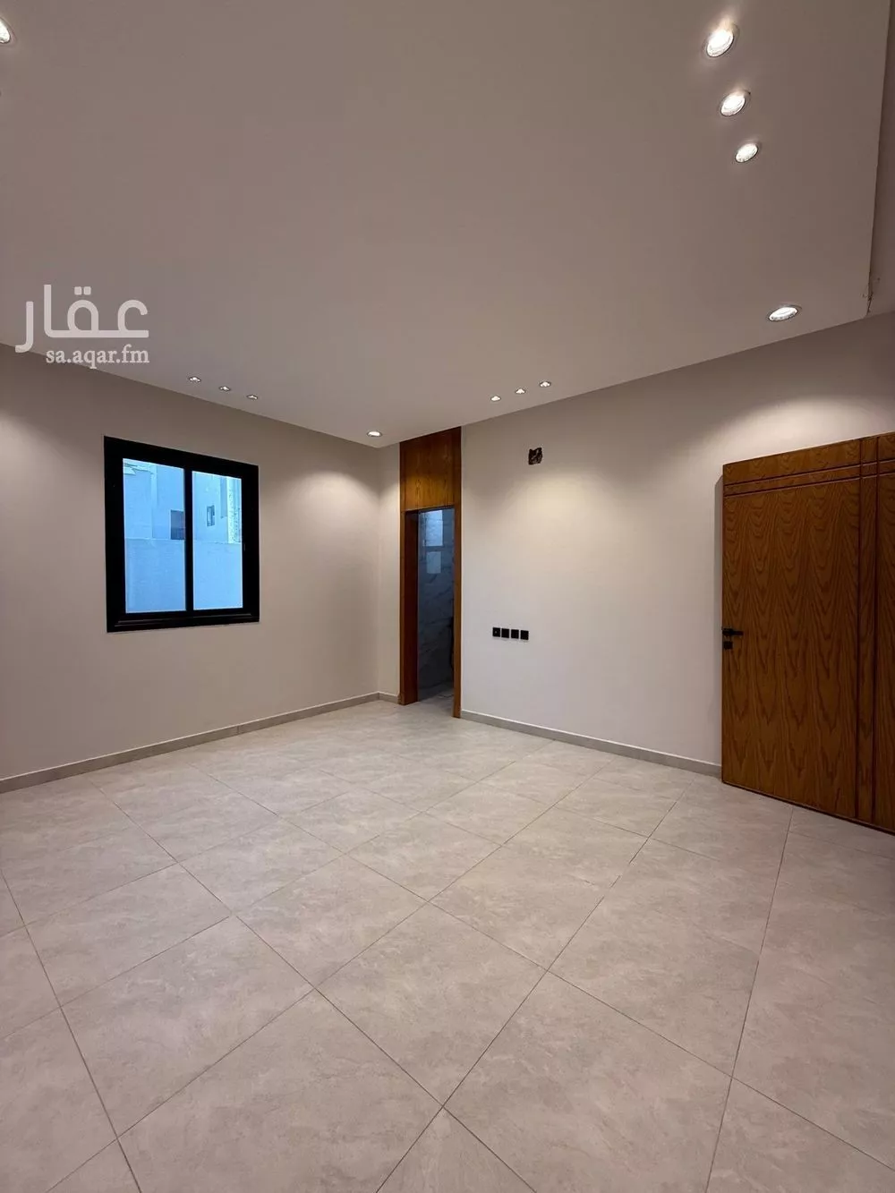 5 bedroom floor in Al Janadriyah 1