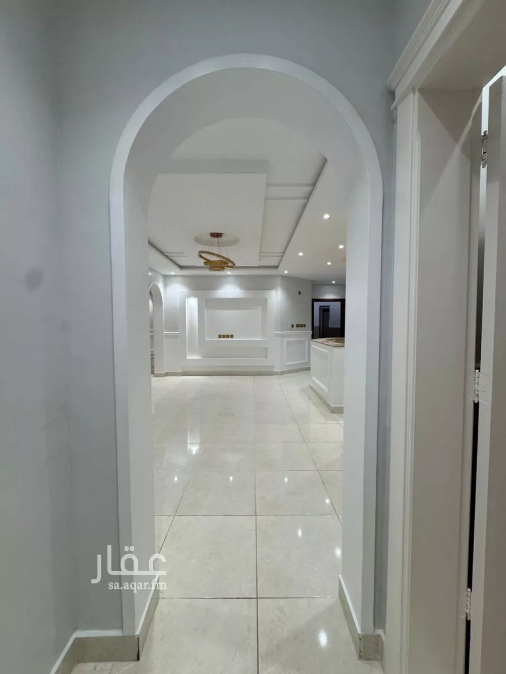 شقة 5 غرف في الصفا 5