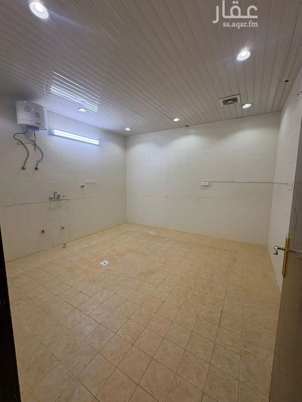 4 bedroom floor in Al Uraija Al Gharbiyah 5