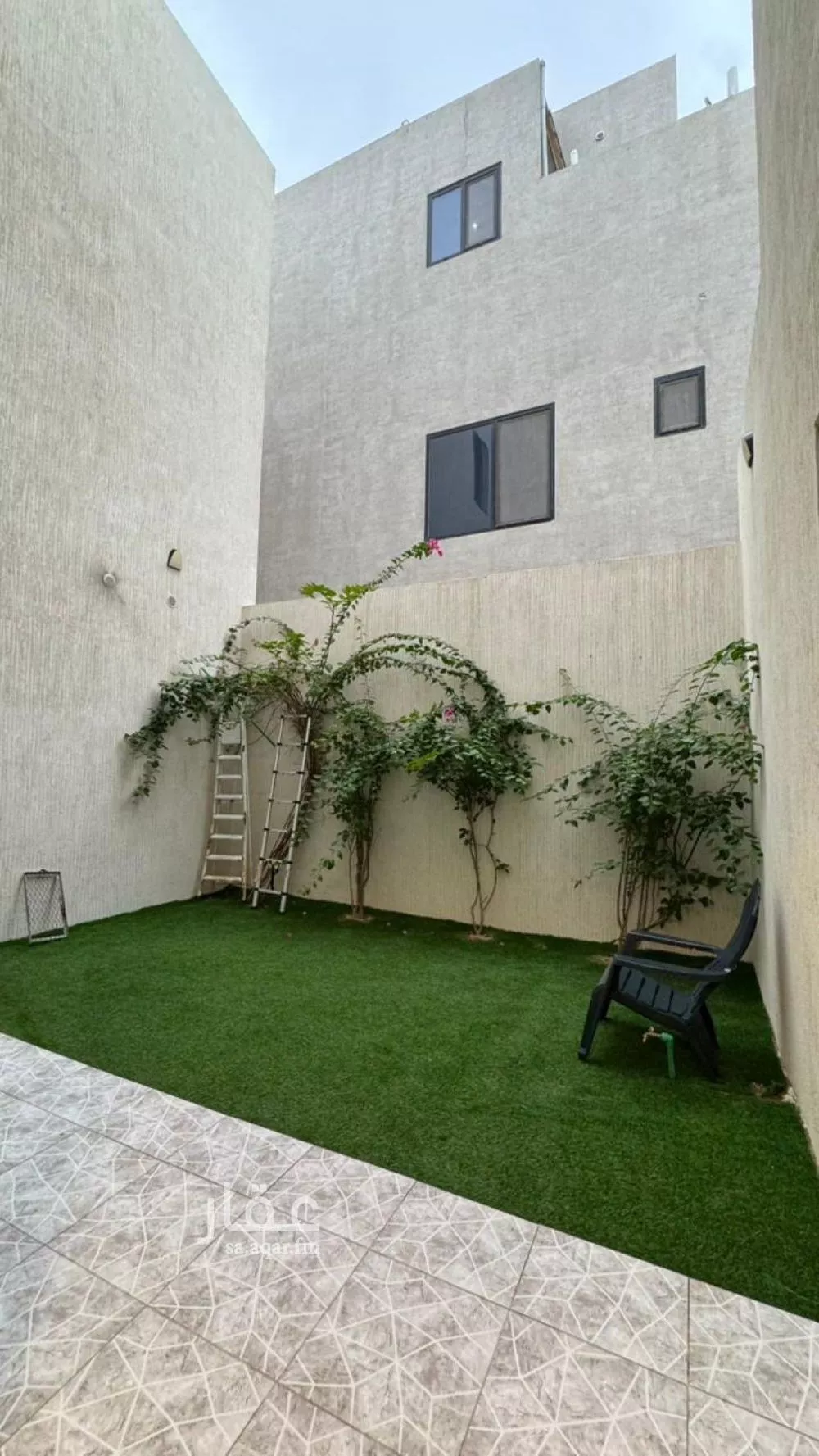 فيلا 12 غرف في الأمل 3