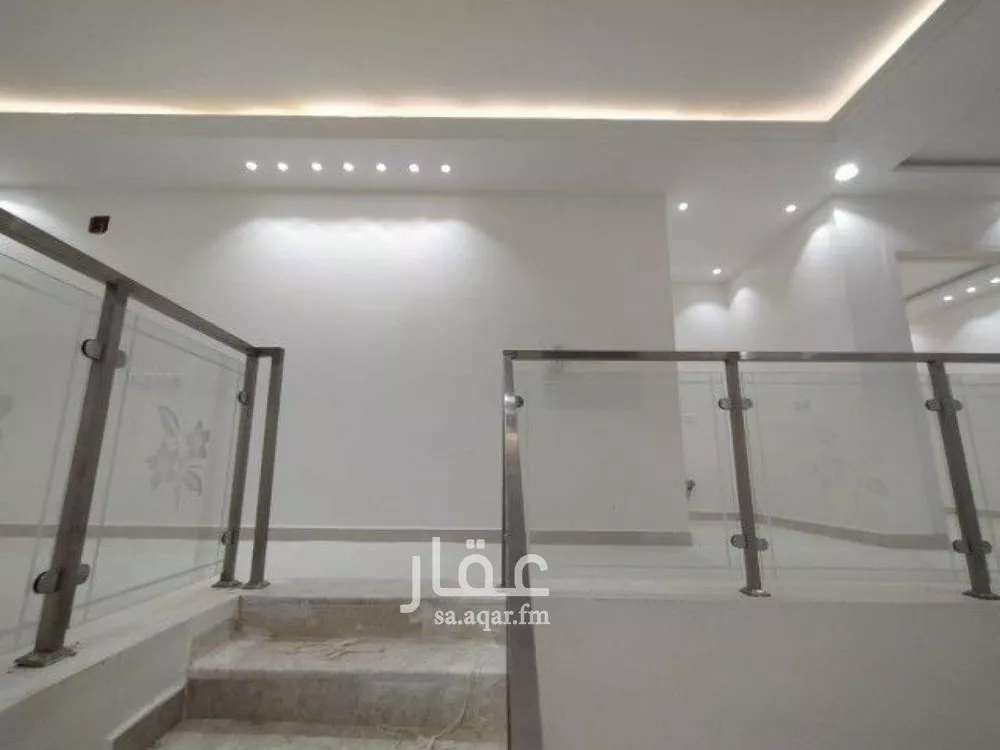 9 bedroom villa in Al Rimal 5