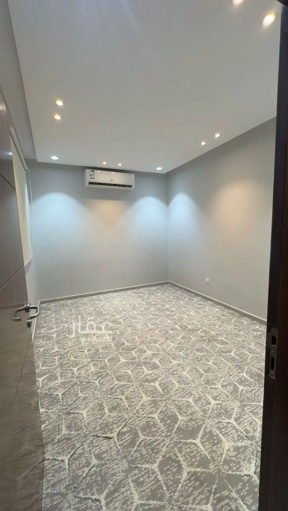 6 bedroom villa in Al Janadriyah, Riyadh 10