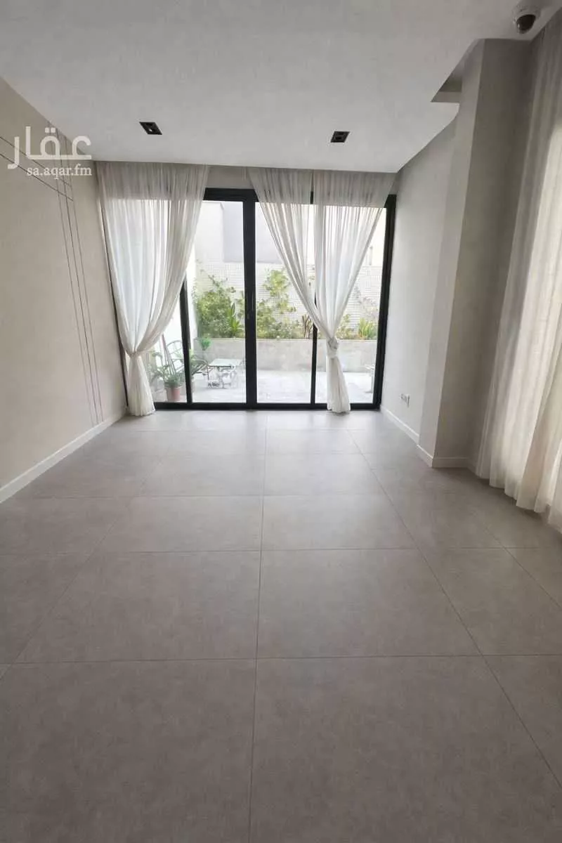 فيلا 6 غرف في النرجس 5