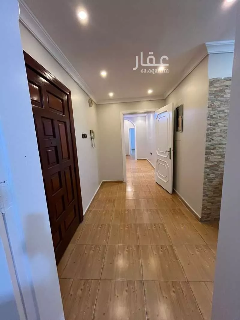 4 bedroom apartment in Al Rabwa, Jeddah 4