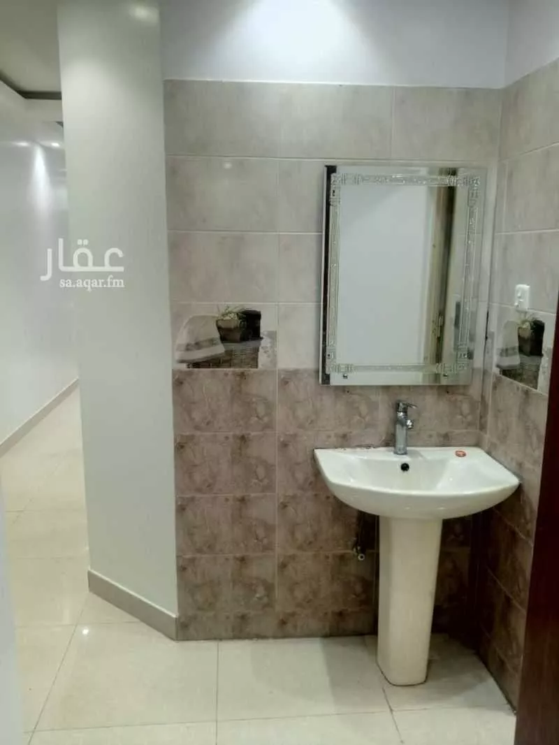 3 bedroom apartment in Umm Al Hamam Al Sharqi, Riyadh 9