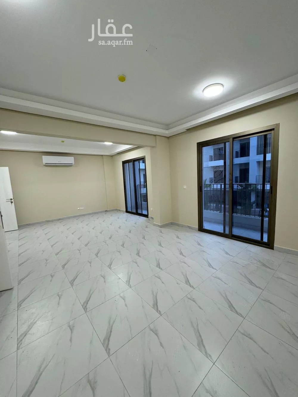 شقة 3 غرف في الحمرا 1