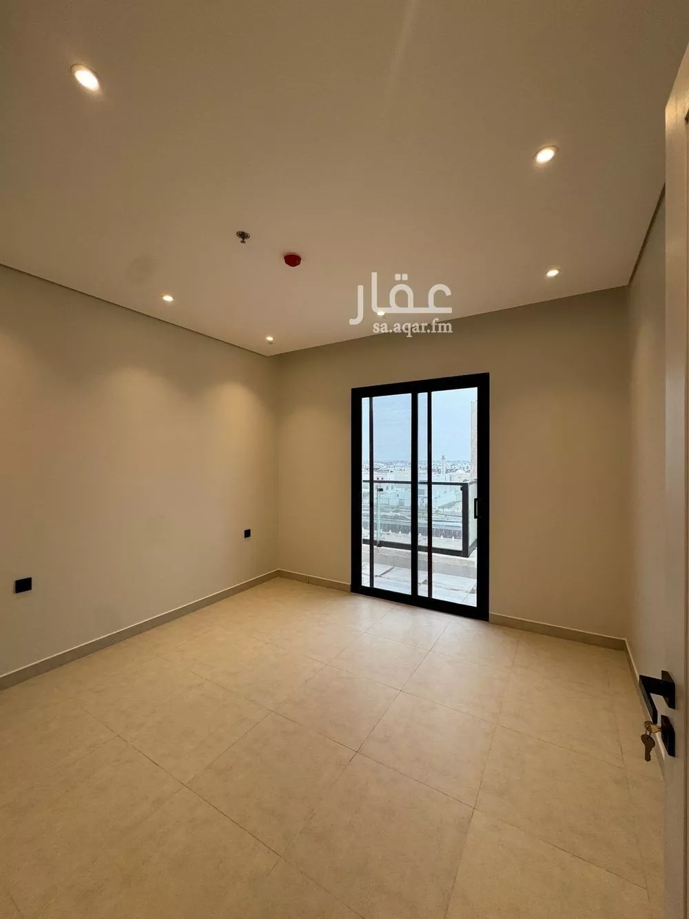 شقة 3 غرف في الصدفة 4