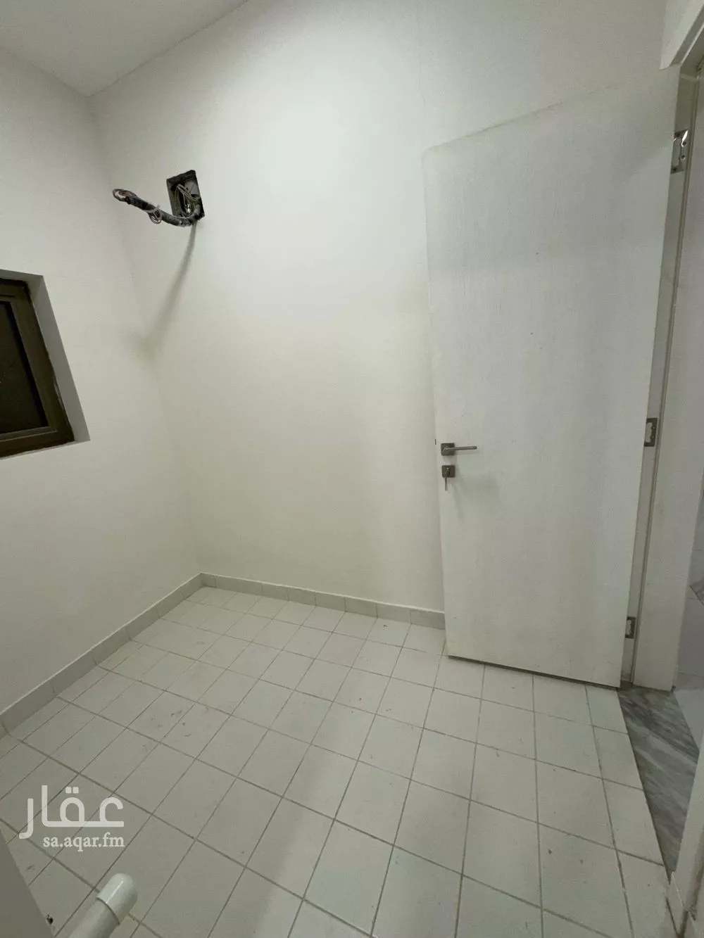 شقة 3 غرف في الحمرا 4