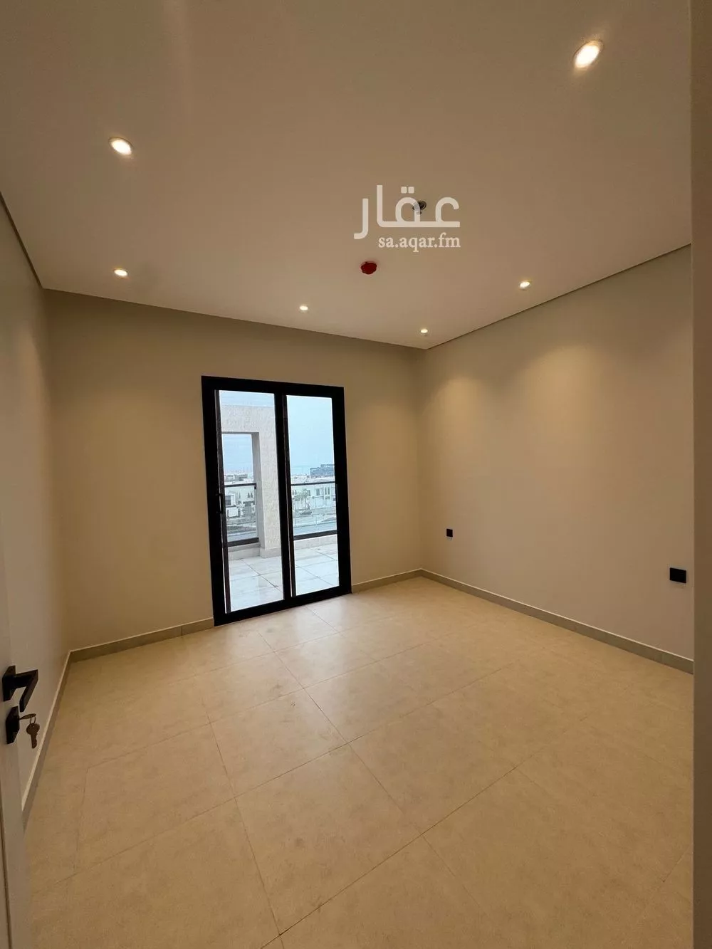 شقة 3 غرف في الصدفة 5