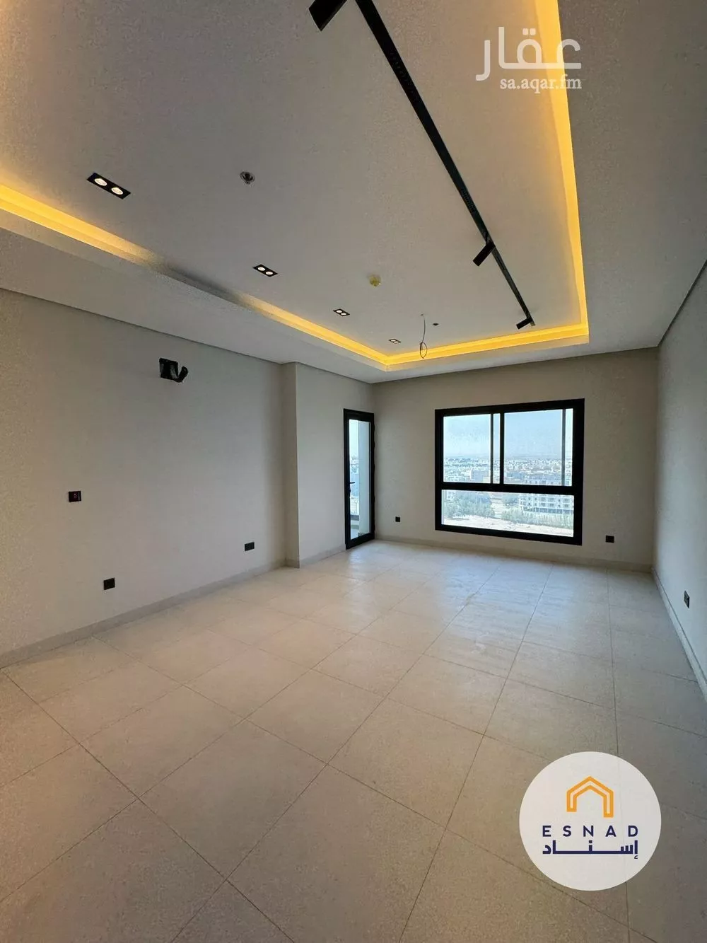 شقة 3 غرف في الحمرا 2