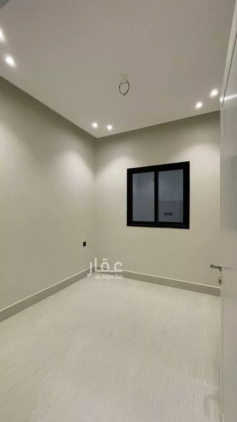 5 bedroom villa in Dahiat King Fahd 3