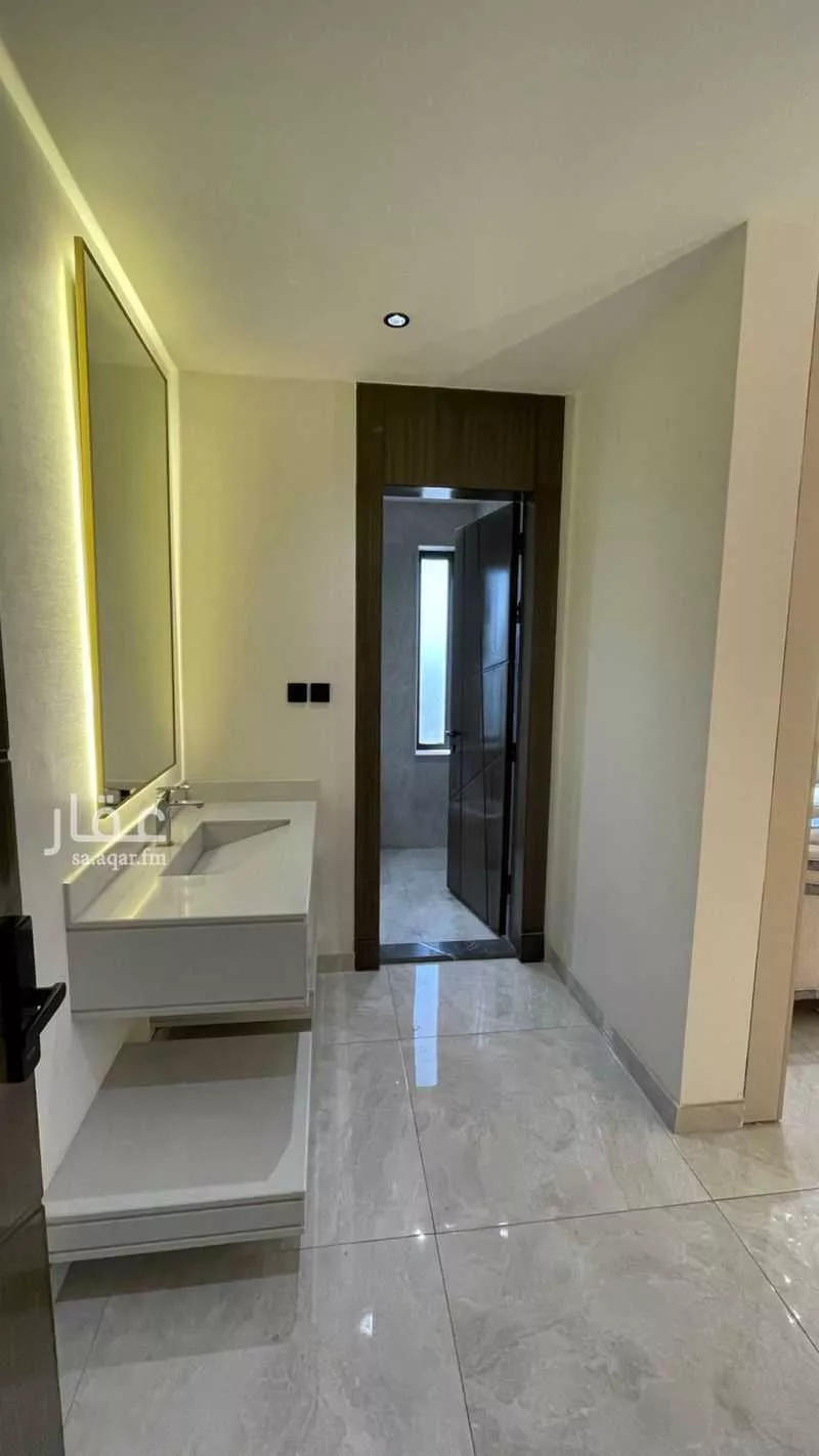 4 bedroom apartment in Ash Shati Al Gharbi, Eastern Province 4