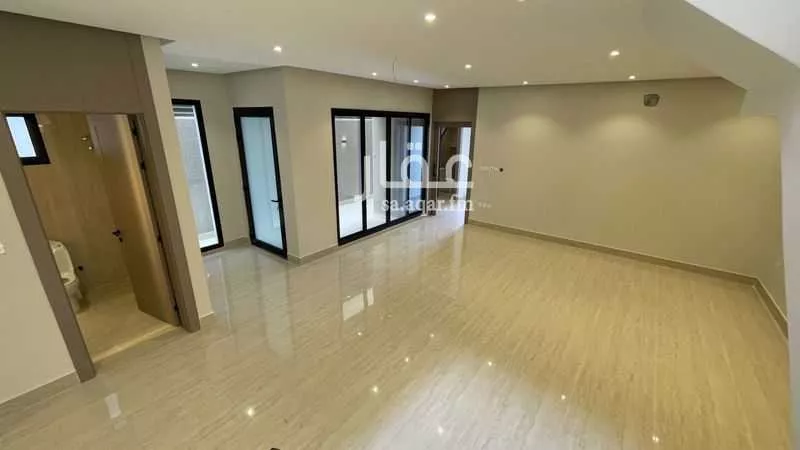 5 bedroom villa in Dahiat King Fahd 3