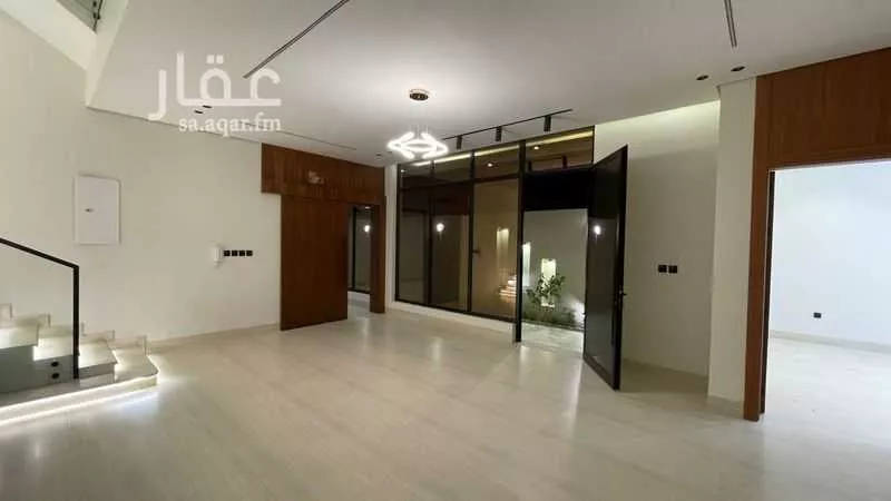 5 bedroom villa in Ash Sharq, Eastern Province 14