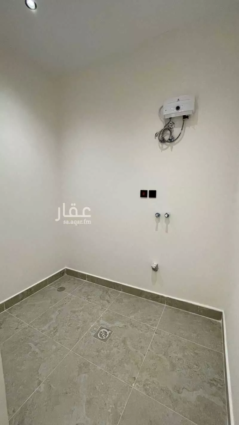 3 bedroom apartment in Al Rawdah 5