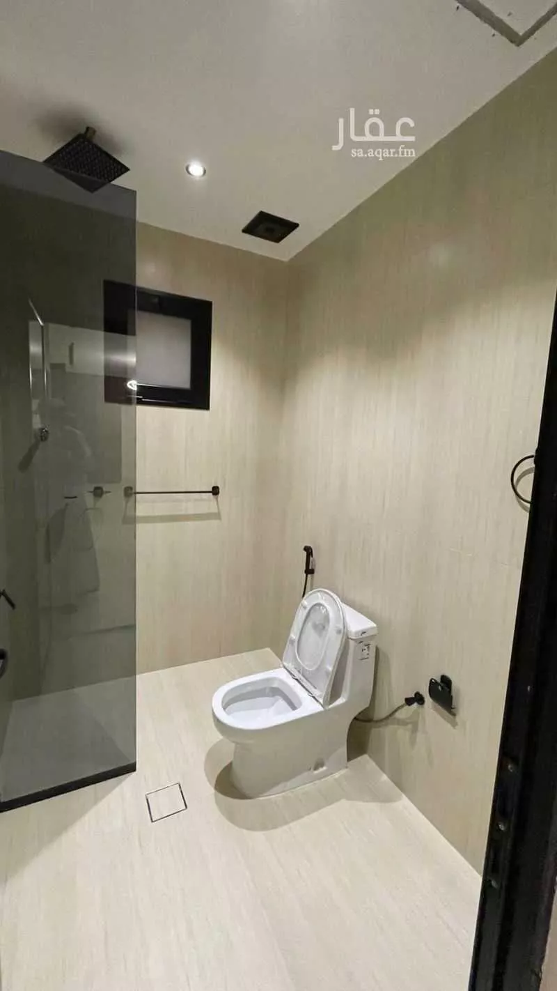 5 bedroom villa in Ash Sharq, Eastern Province 11