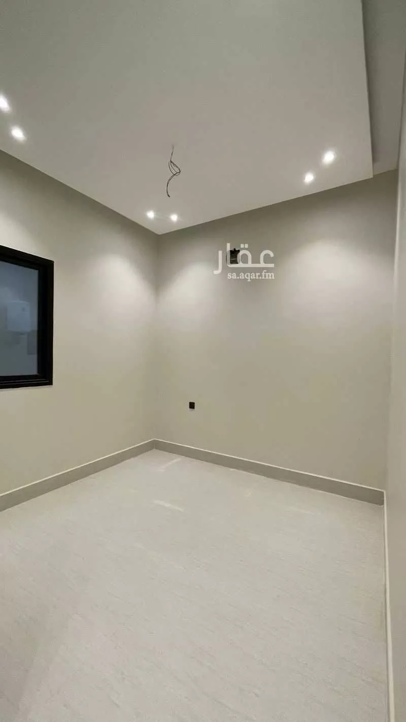 5 bedroom villa in Dahiat King Fahd 2