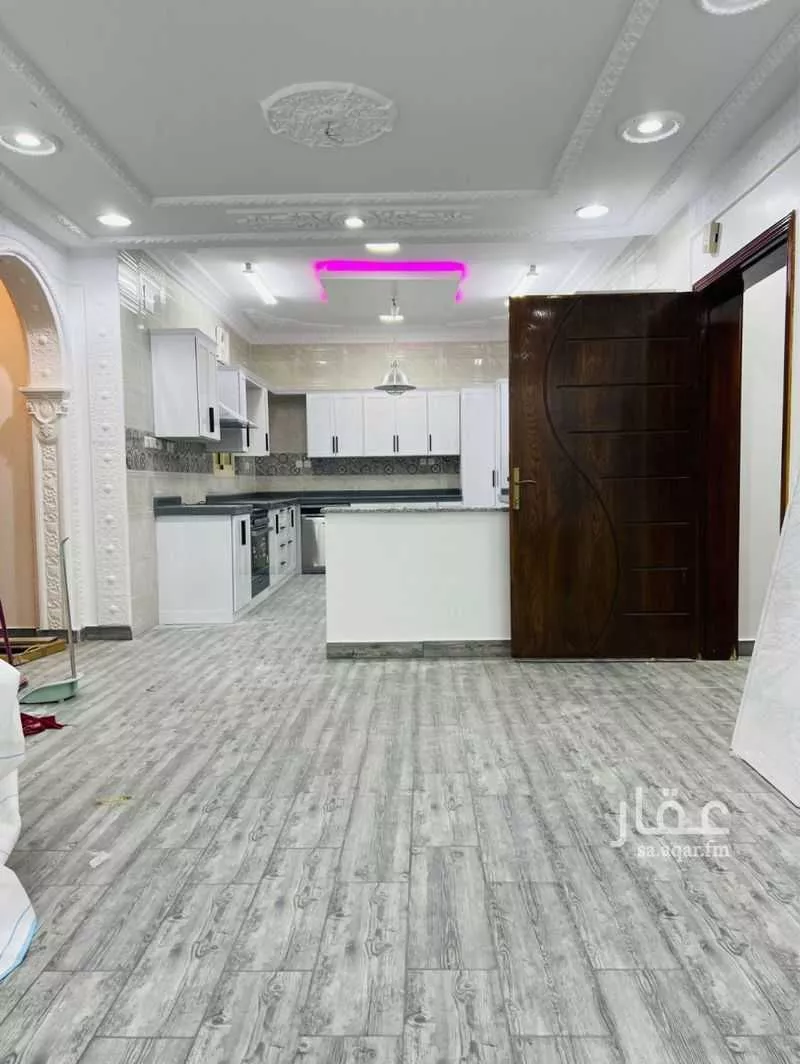 عمارة 604 م² في النخيل 2