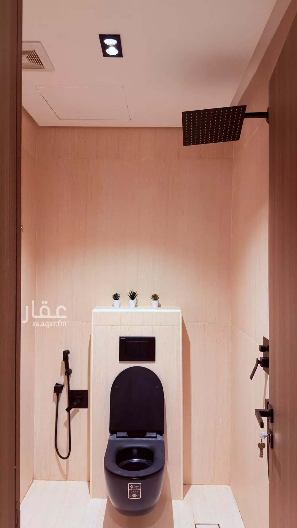 شقة 5 غرف في الشعلة 5