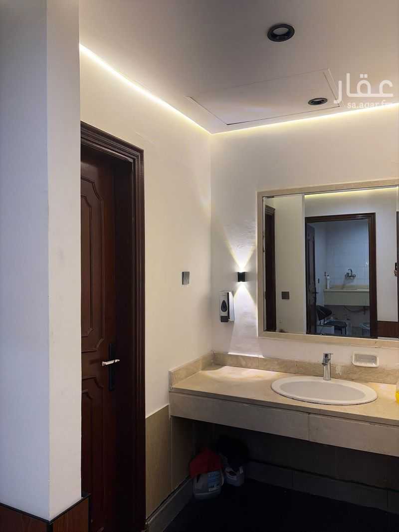 14 bedroom office in Al Ruwais, Jeddah 8