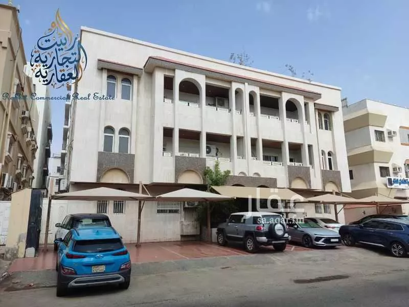 عمارة 825 م² في الزهراء 3