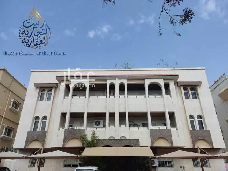 عمارة 825 م² في الزهراء 4
