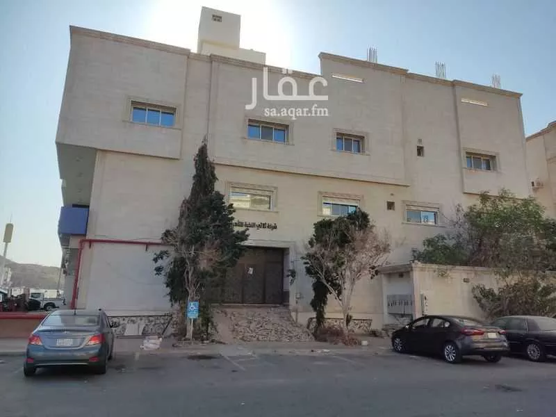 1035 sqm building in Al Amir Fawaz Al Janouby 3