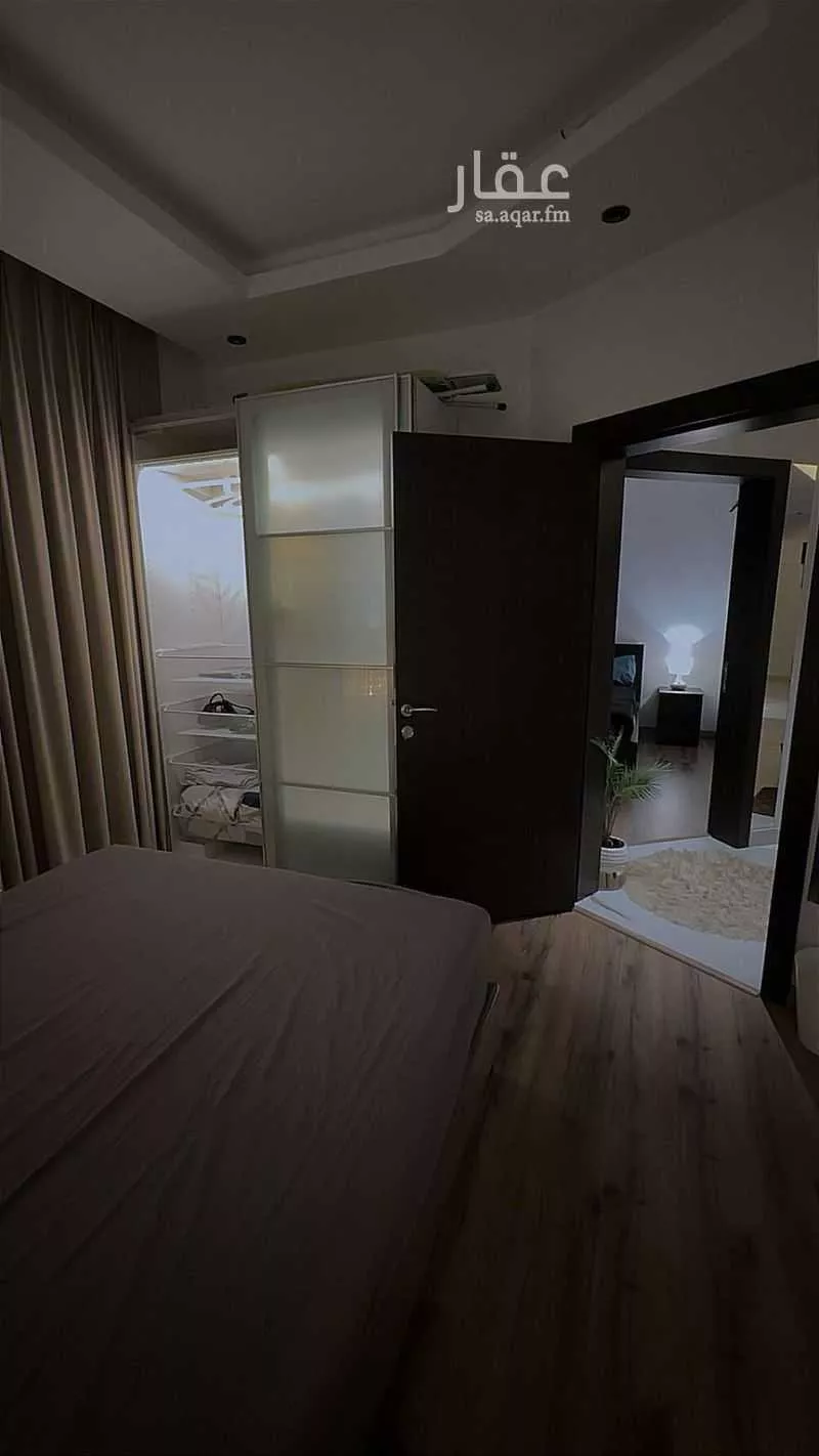 شقة 4 غرف في العارض 5