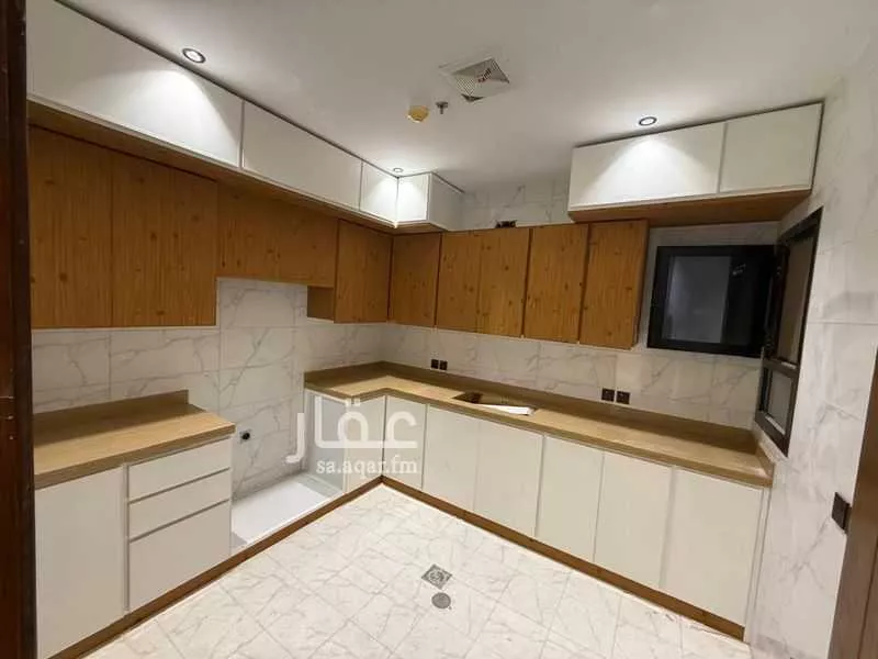 شقة 4 غرف في الحمرا، الدمام 10