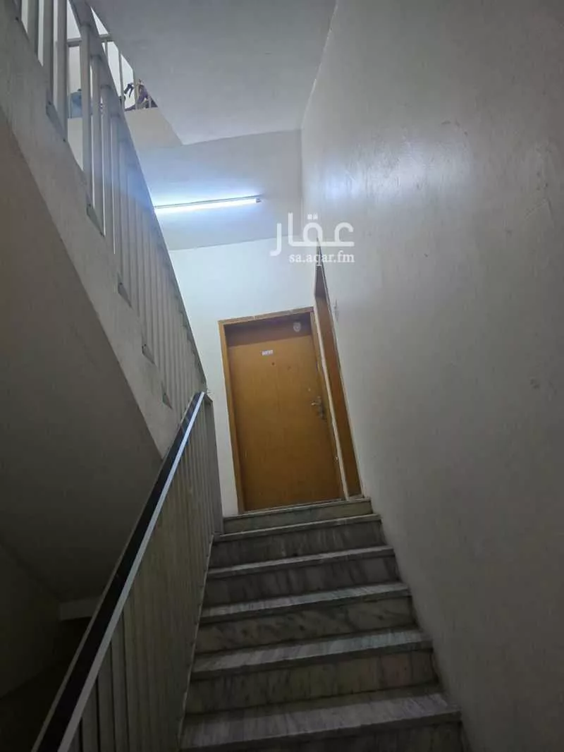 عمارة 145 م² في الثقبة 1