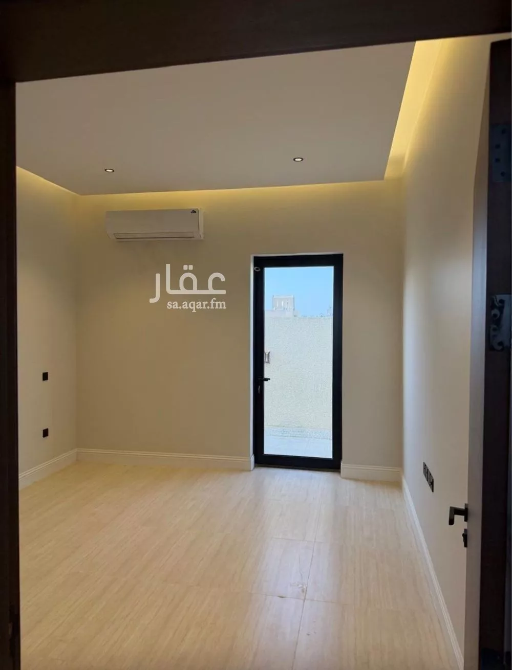 8 bedroom villa in Al Aridh 3