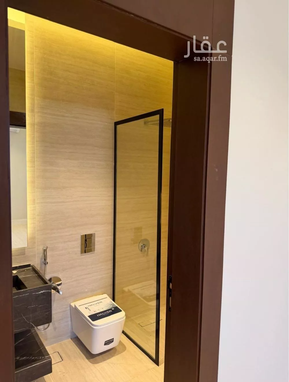 8 bedroom villa in Al Aridh 4