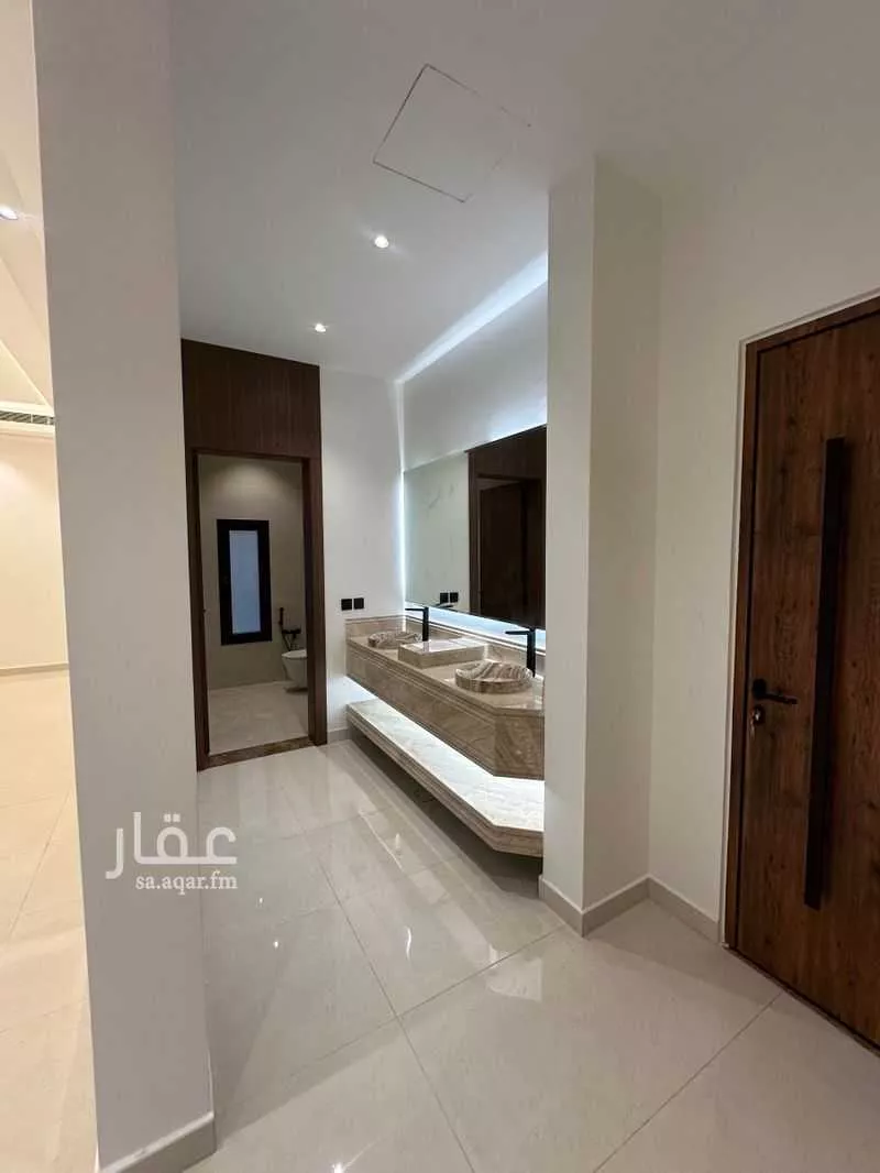 فيلا 6 غرف في السيف 4