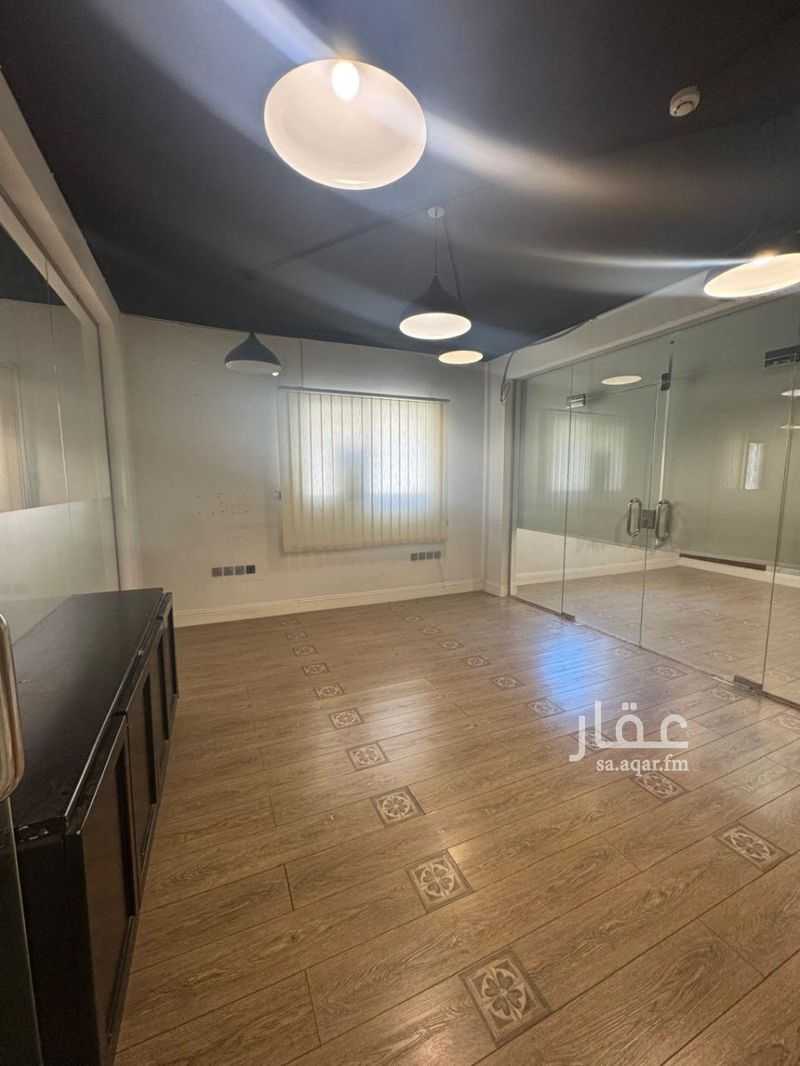 5 bedroom office in Al Wahah, Riyadh 2