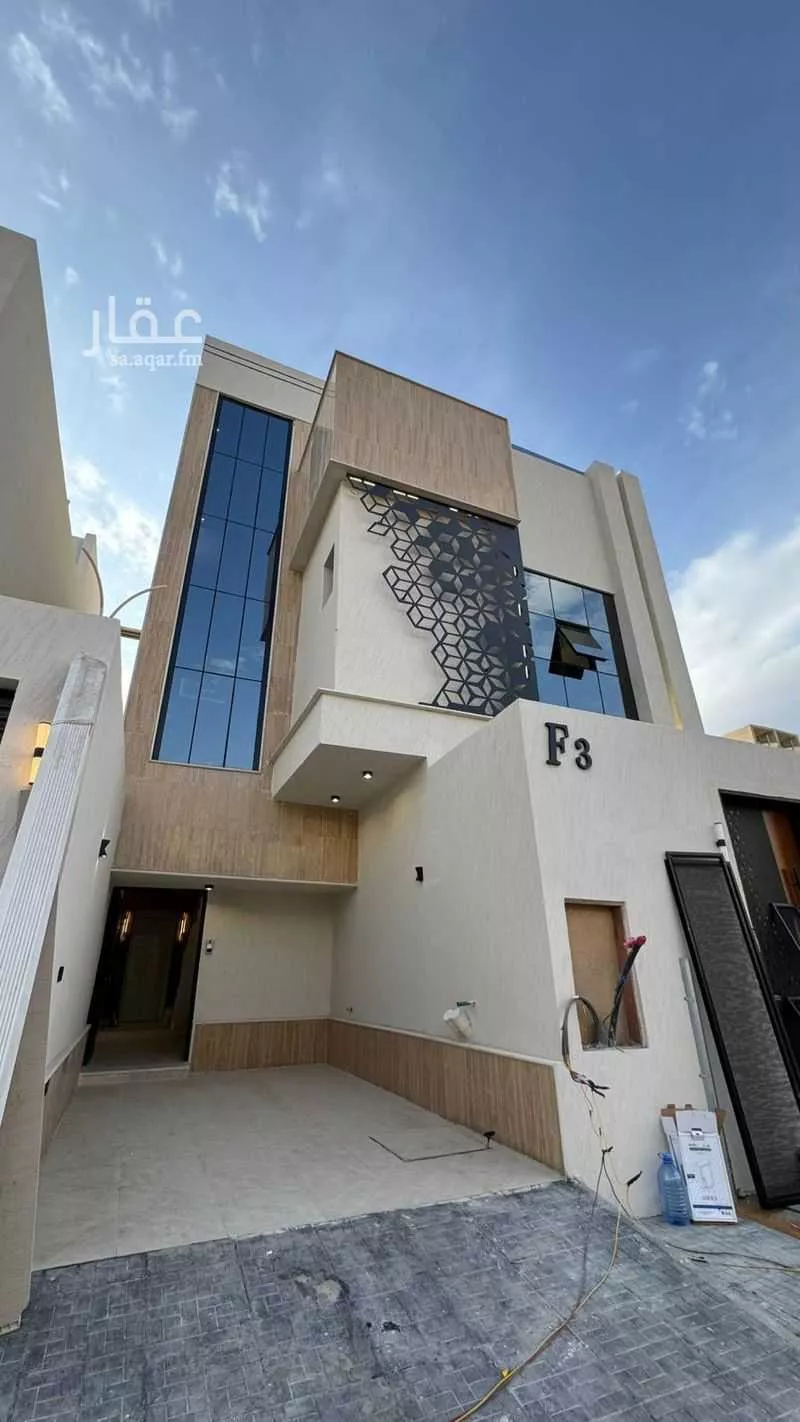 عمارة 600 م² في طويق 4