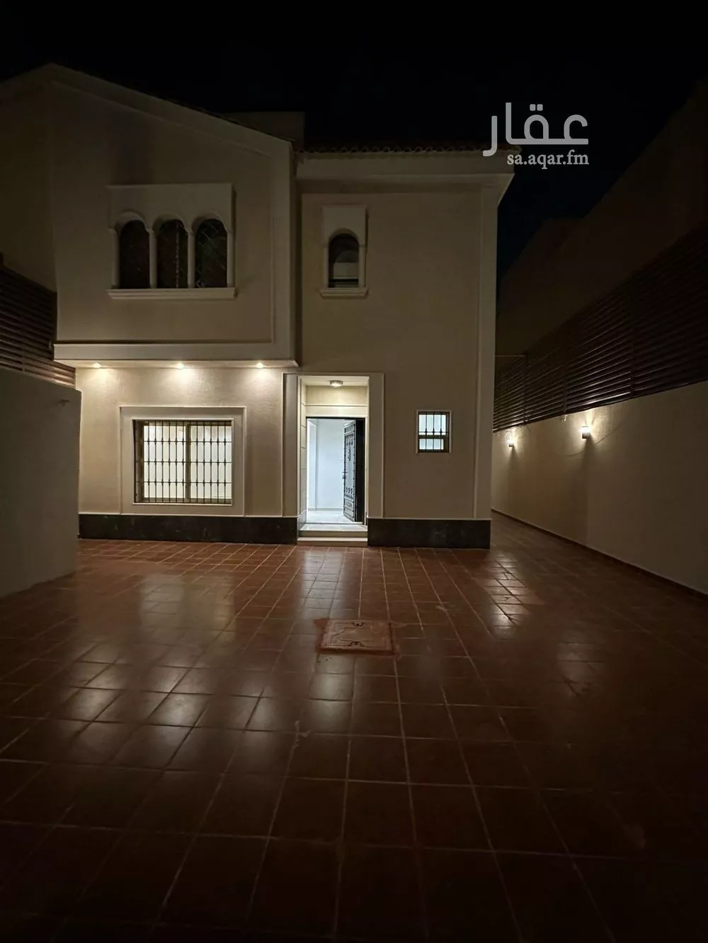 فيلا 9 غرف في الياسمين 1