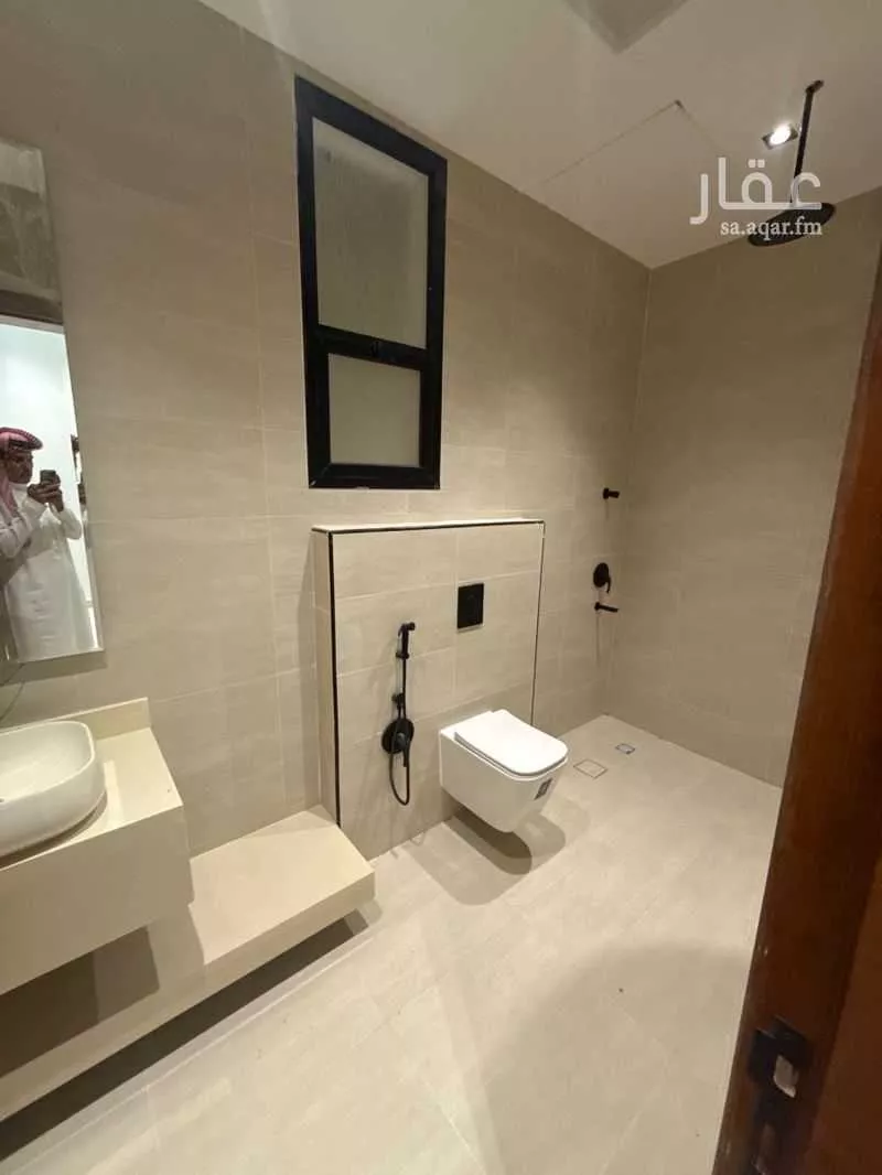7 bedroom villa in Al Janadriyah, Riyadh 10