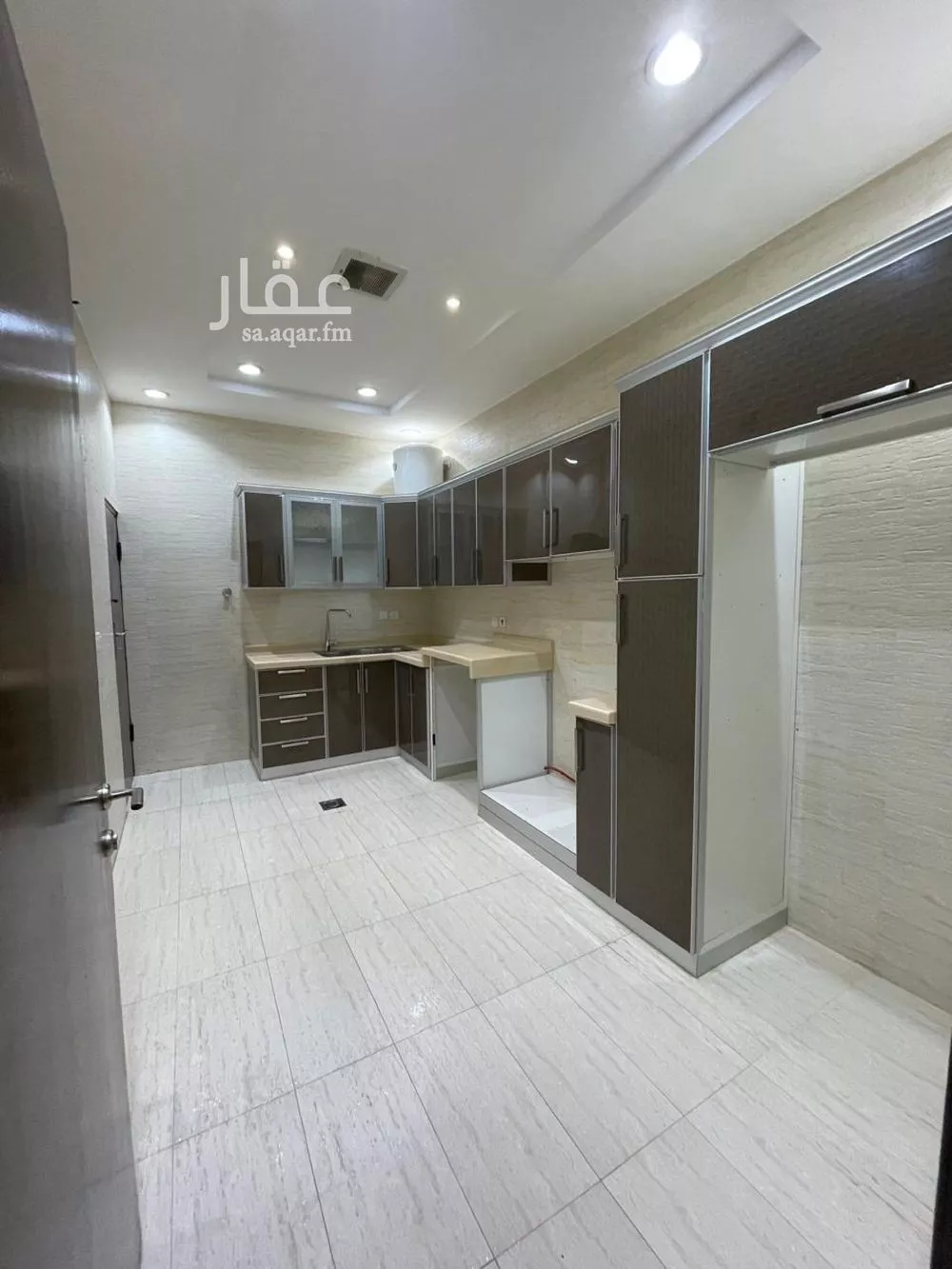 شقة 3 غرف في النرجس 5